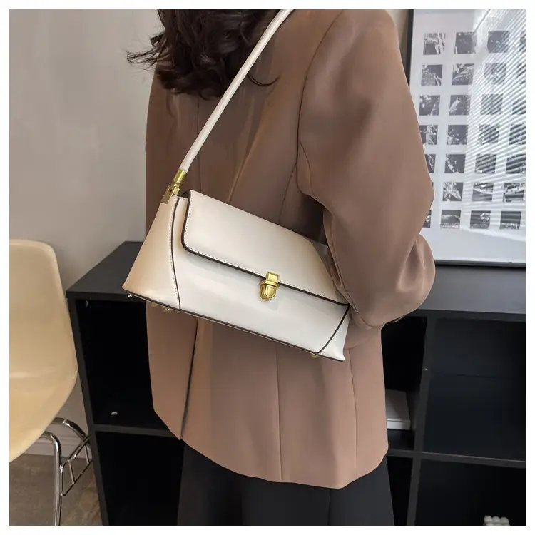 Black Leather Shoulder Bag with Gold Plated Latches — feature 39