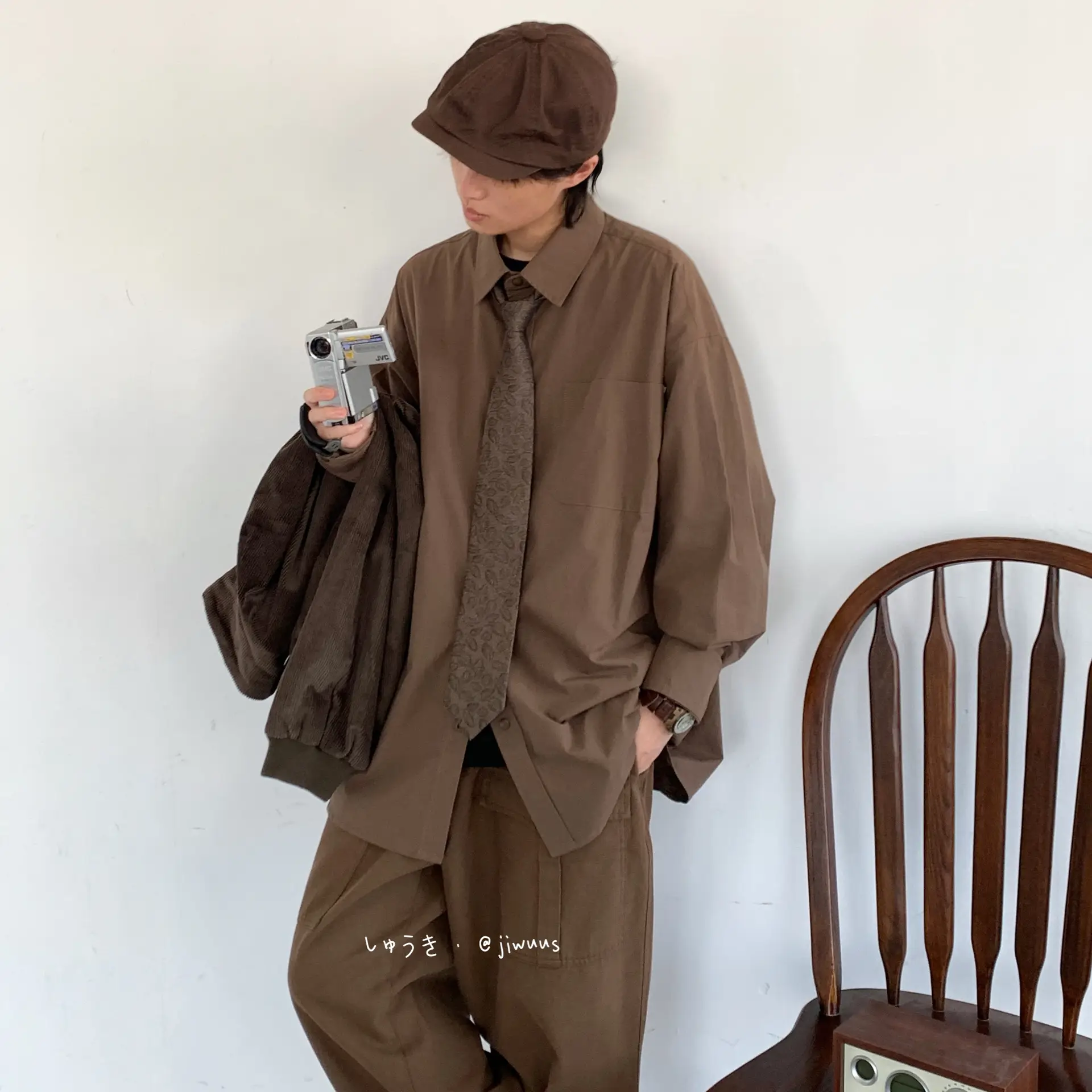 2023 Japanese Retro Long-Sleeve Shirt Brown Unisex Loose Overalls — feature 3