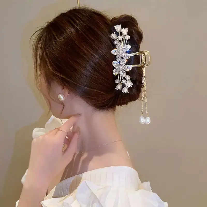 Suzuki Orchid Tassel Hair Clip Back for Girls — feature 2