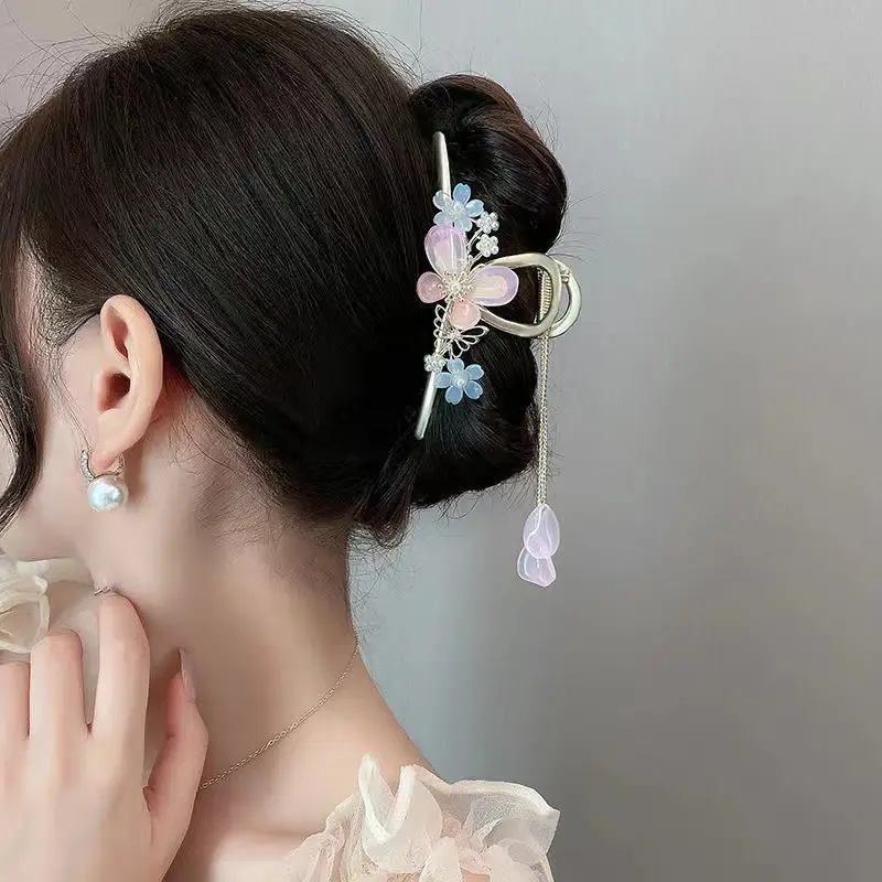 Suzuki Orchid Tassel Hair Clip Back for Girls — feature 3