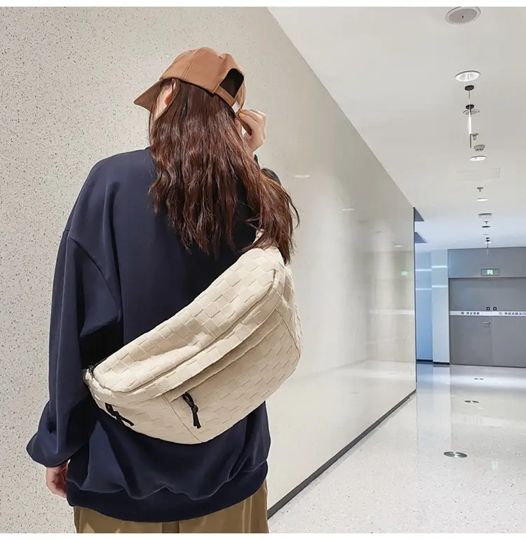Men Women Large Capacity Checkered Waist Bag — feature 18