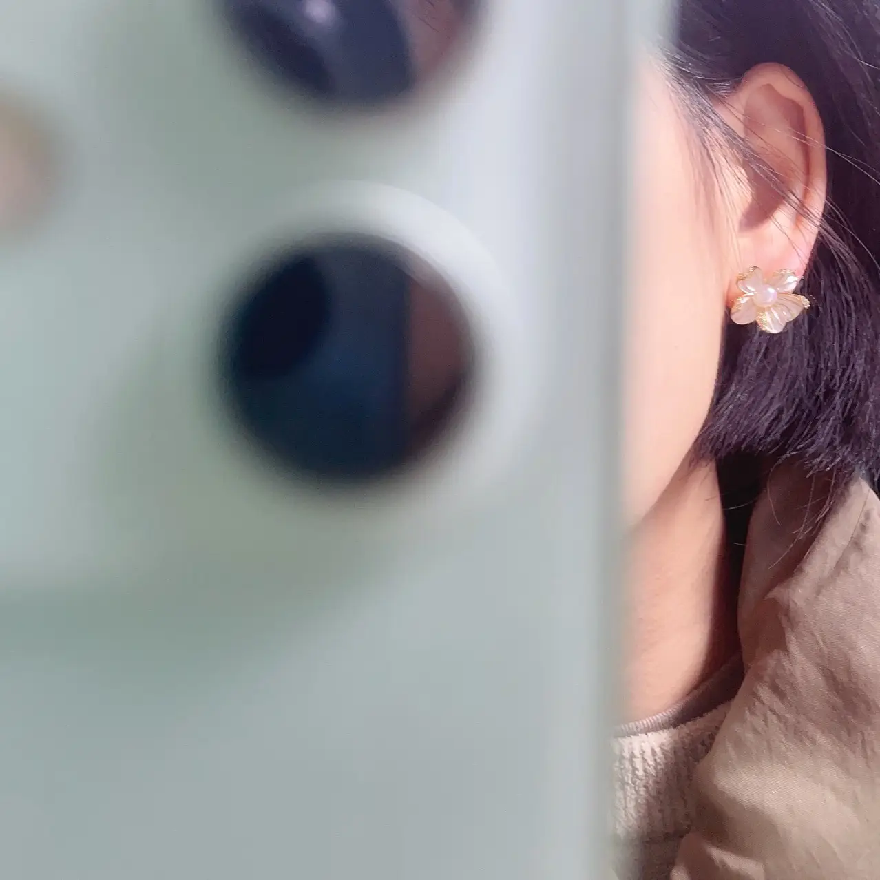 Tianhui Baroque Pearl Earrings Pentagonal Flowers Ear Studs - Image 4