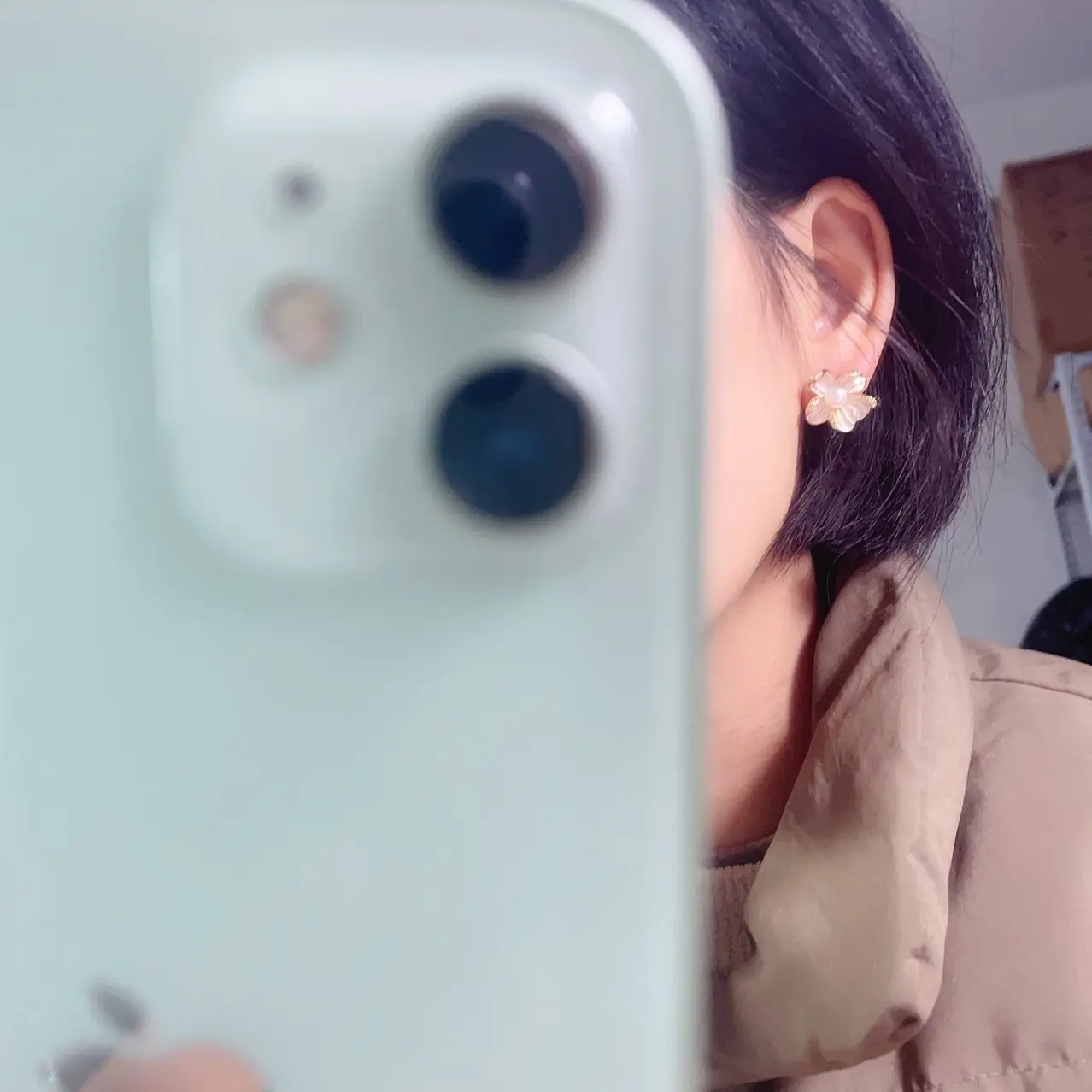 Tianhui Baroque Pearl Earrings Pentagonal Flowers Ear Studs - Image 5