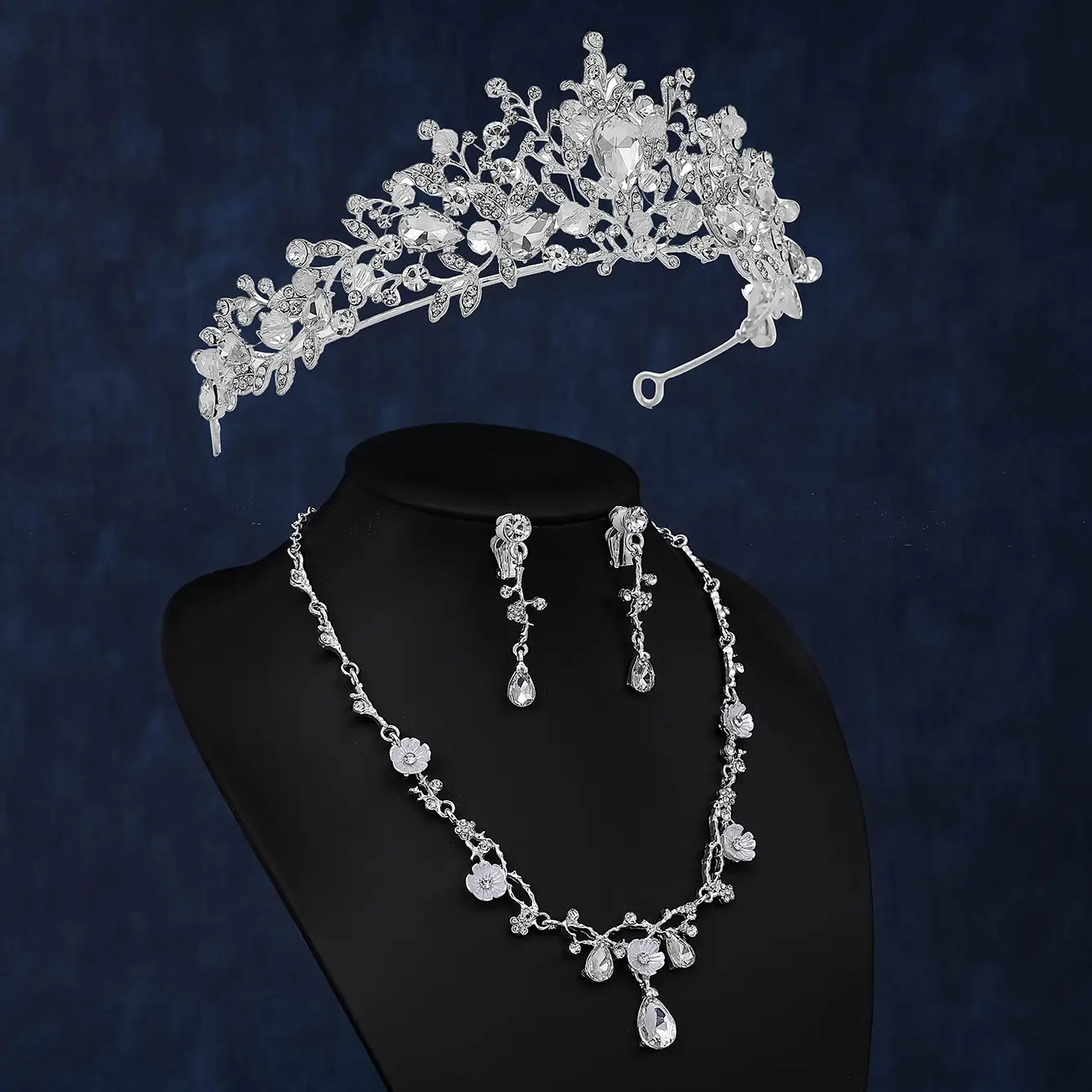 Korean Bridal Jewelry Set with Crown Necklace & Earrings — feature 8