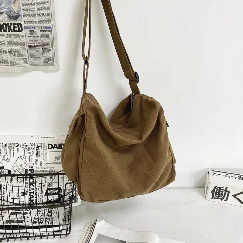 2023 Summer Green Sail Cloth Shoulder Bag - Image 3
