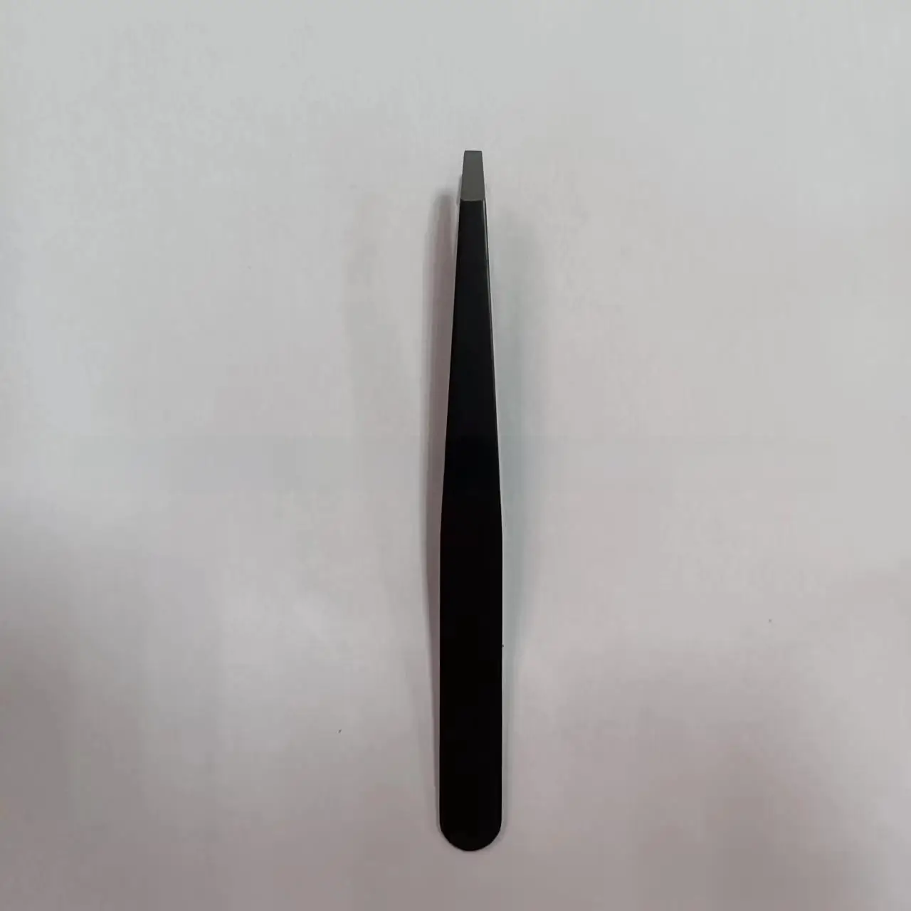 Black Eyebrow Clip Tweezers High Precision Pulling Tool - Image 6