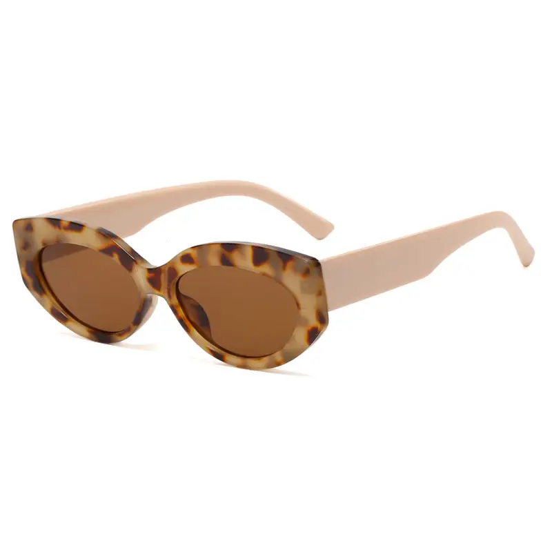 C9 Black Cat-Eye Sunglasses with Gradient Shades - Image 11