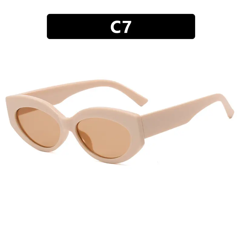 C9 Black Cat-Eye Sunglasses with Gradient Shades - Image 5