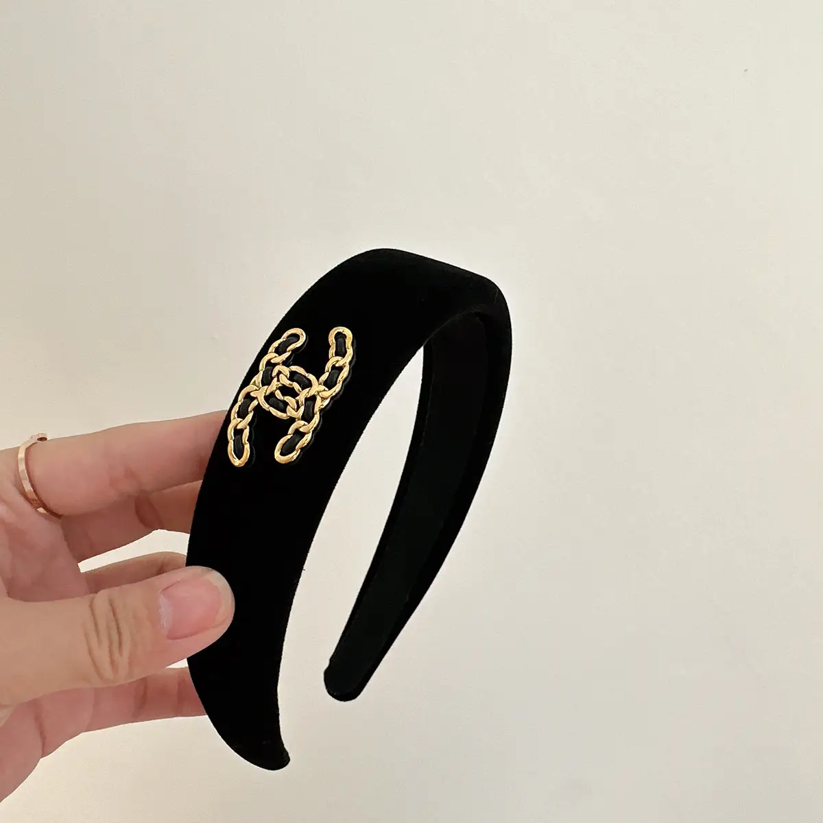 3461-1-Velvet Fragrance Double C Headband