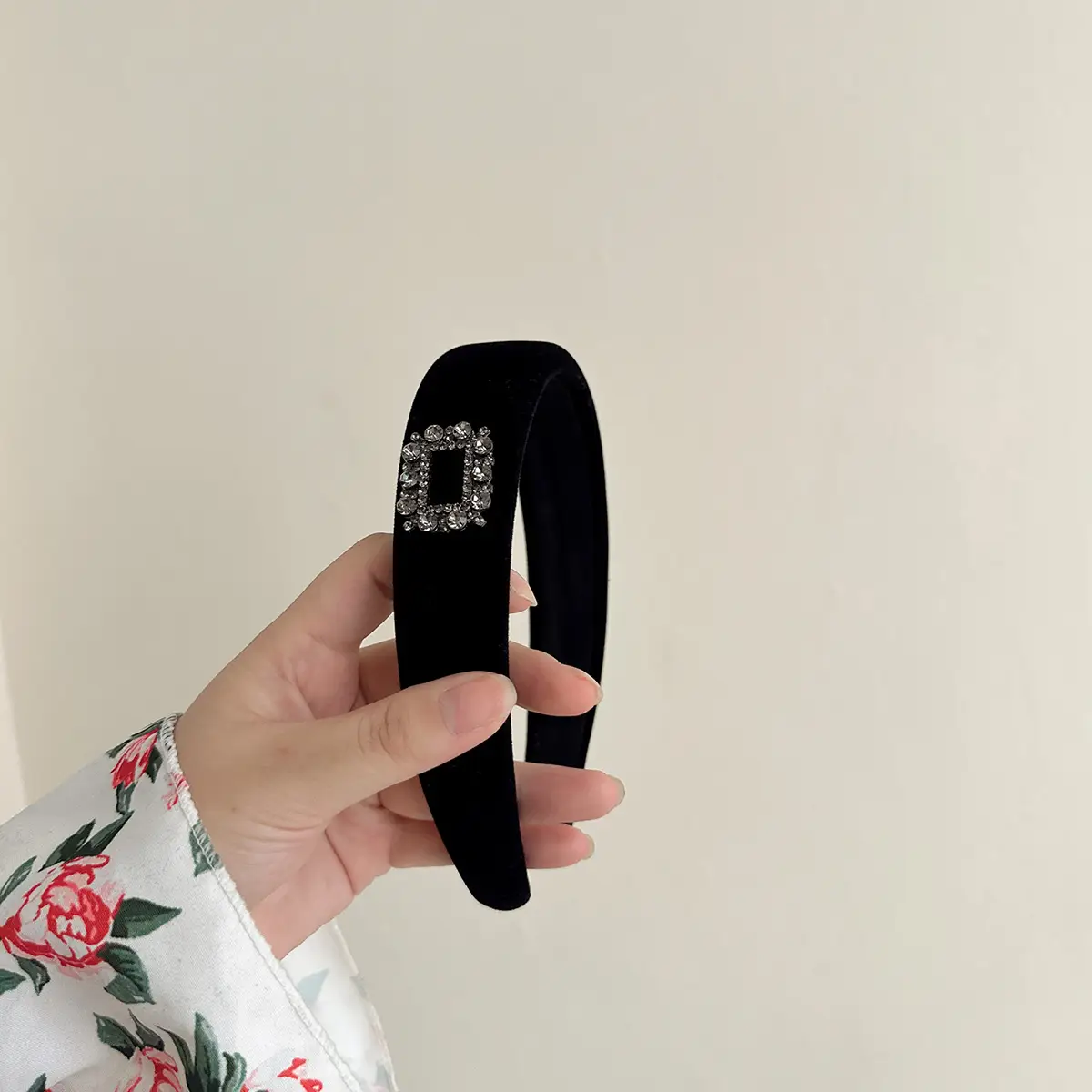 3457 Velvet Broken Diamond Hair Hoop