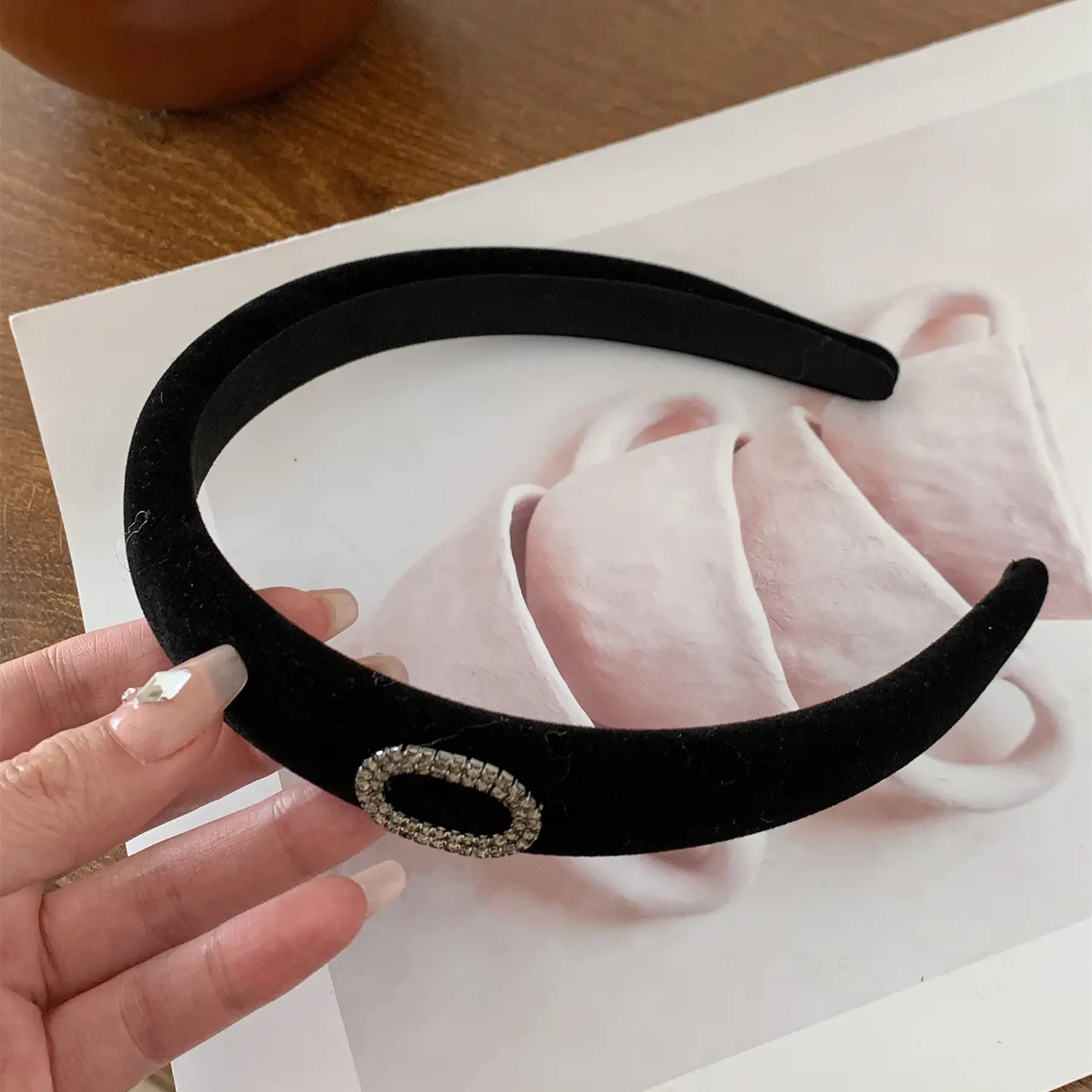 3588-2-Black Oval Diamond Hair Hoop