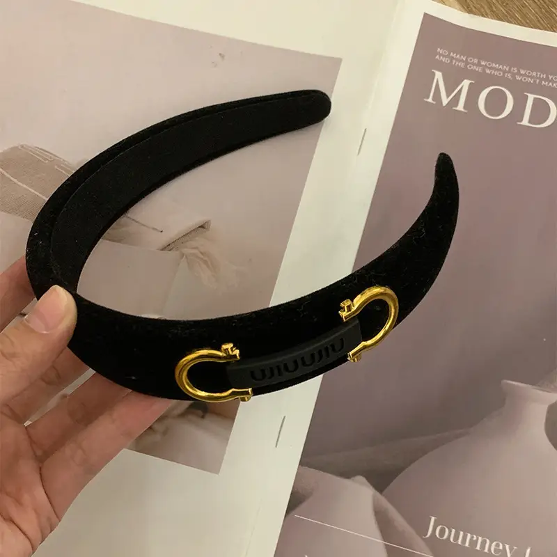 Black Vintage Flower Travel Headband for Women - Image 13