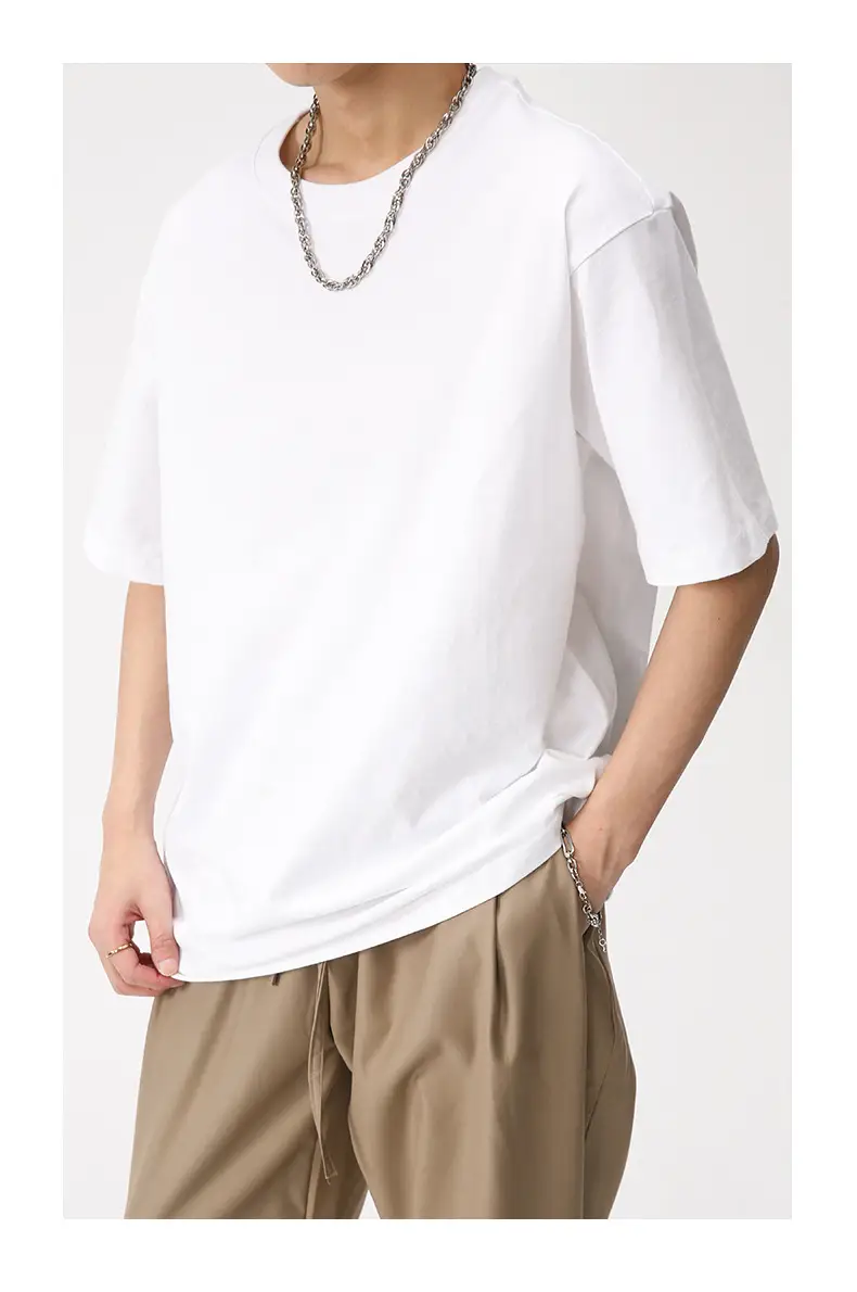 Men's Black Round Neck Pullover Shirt 220Gt — feature 14