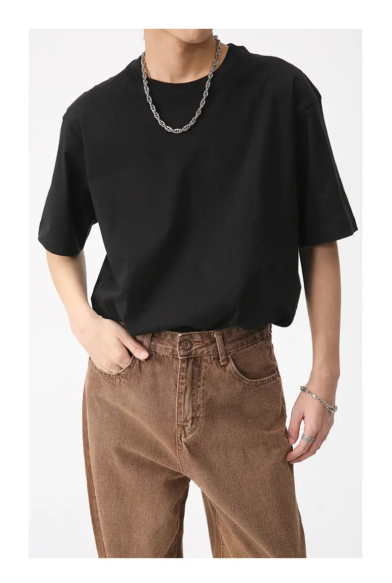 Men's Black Round Neck Pullover Shirt 220Gt — feature 18