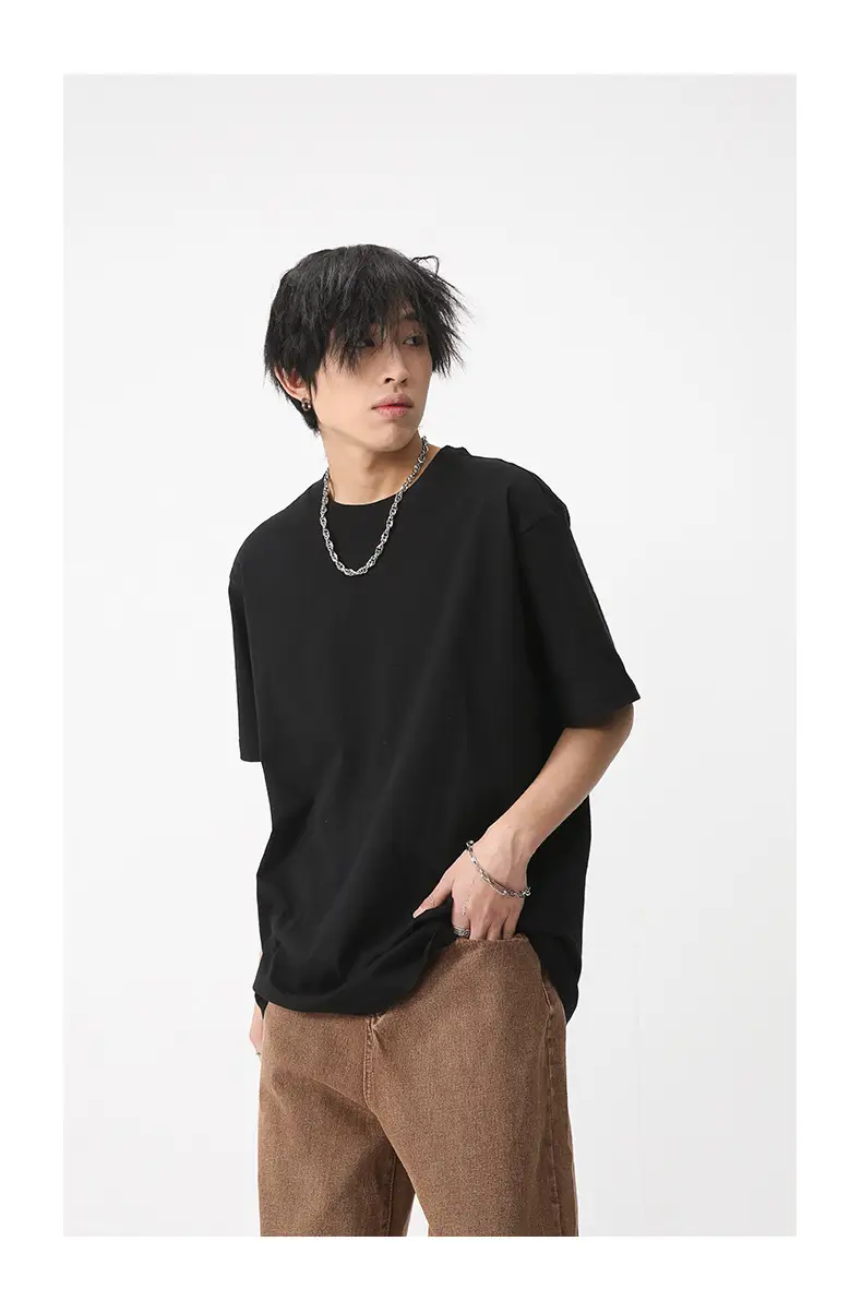 Men's Black Round Neck Pullover Shirt 220Gt — feature 19