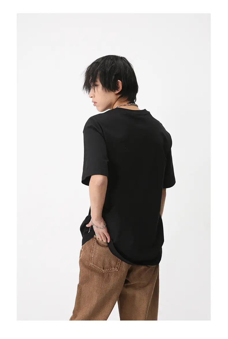 Men's Black Round Neck Pullover Shirt 220Gt — feature 21