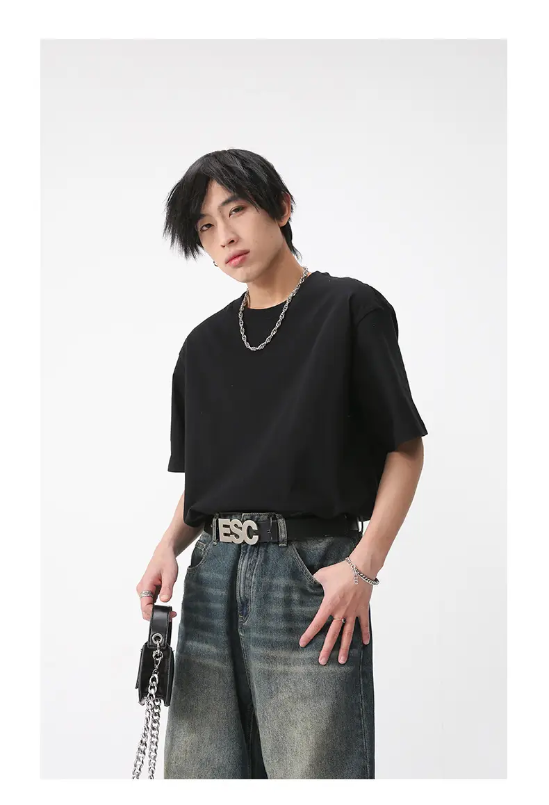 Men's Black Round Neck Pullover Shirt 220Gt — feature 23