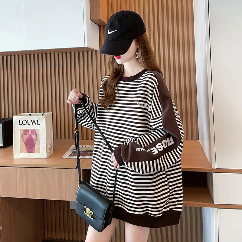 Women's Large Size Contrast Striped Round Neck Sweater — feature 16