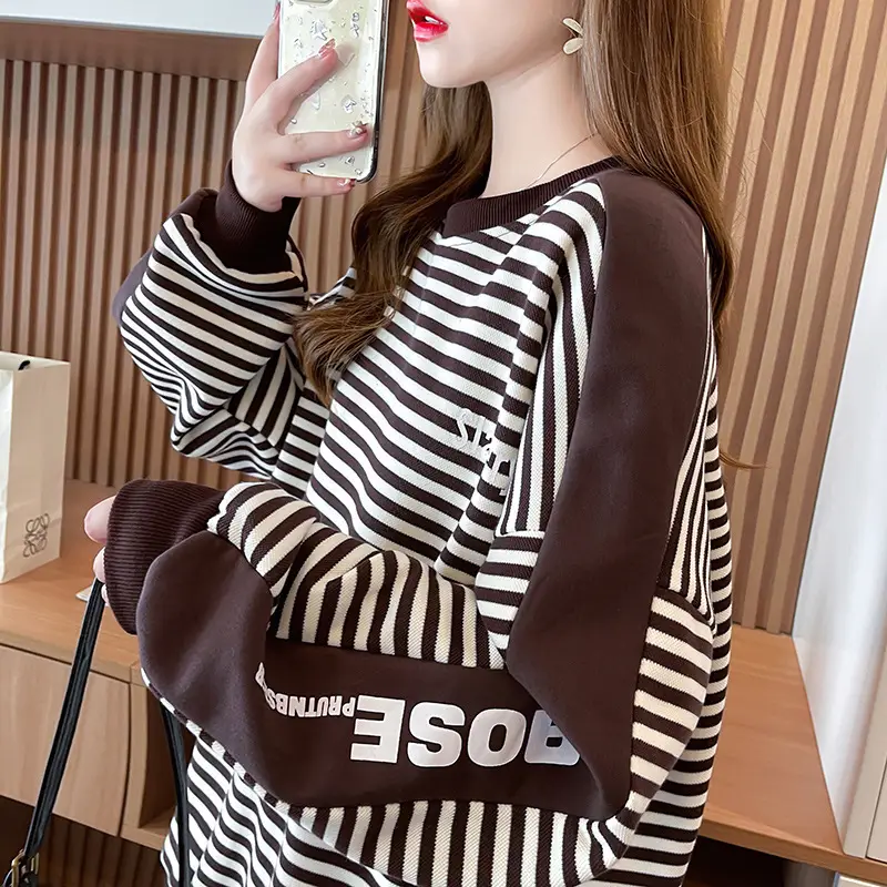 Women's Large Size Contrast Striped Round Neck Sweater — feature 18