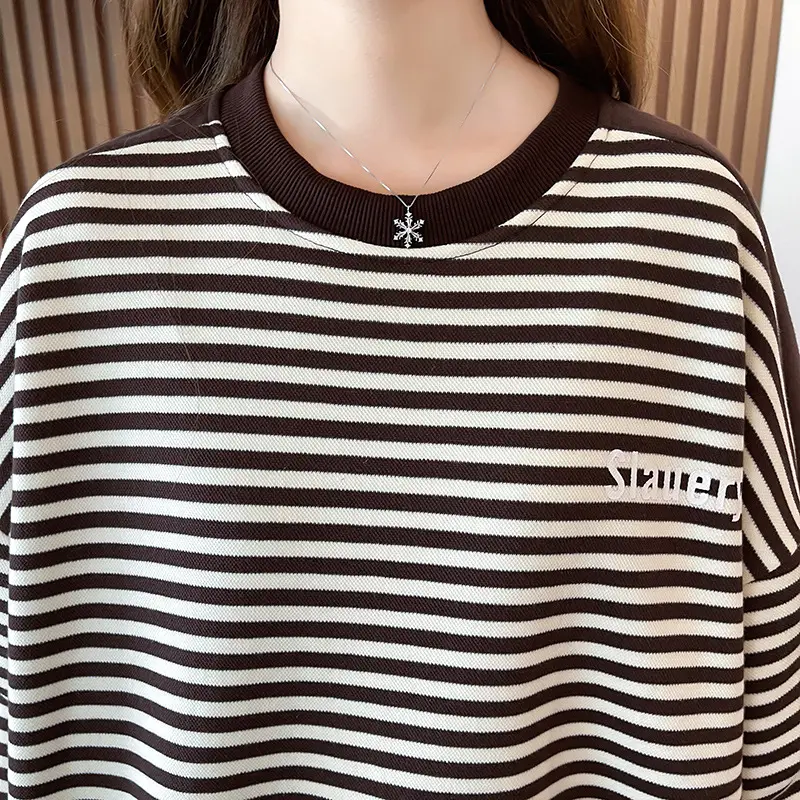 Women's Large Size Contrast Striped Round Neck Sweater — feature 19