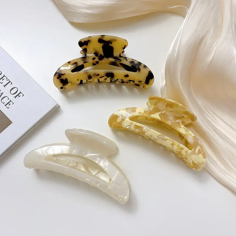YHJ Hair Clips Hollow Shark Moon Shape 2023 - Image 10