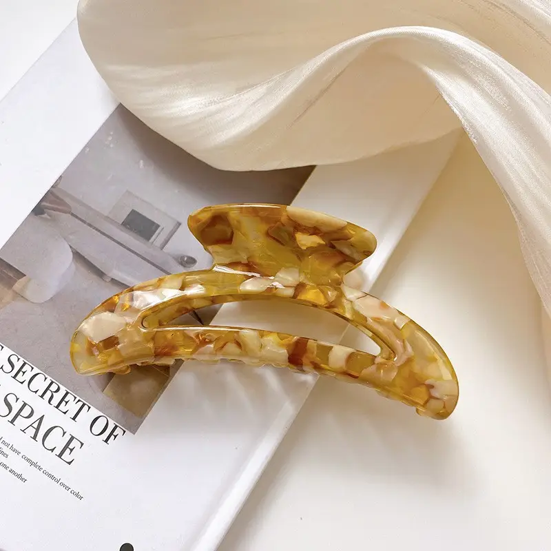 YHJ Hair Clips Hollow Shark Moon Shape 2023 - Image 3