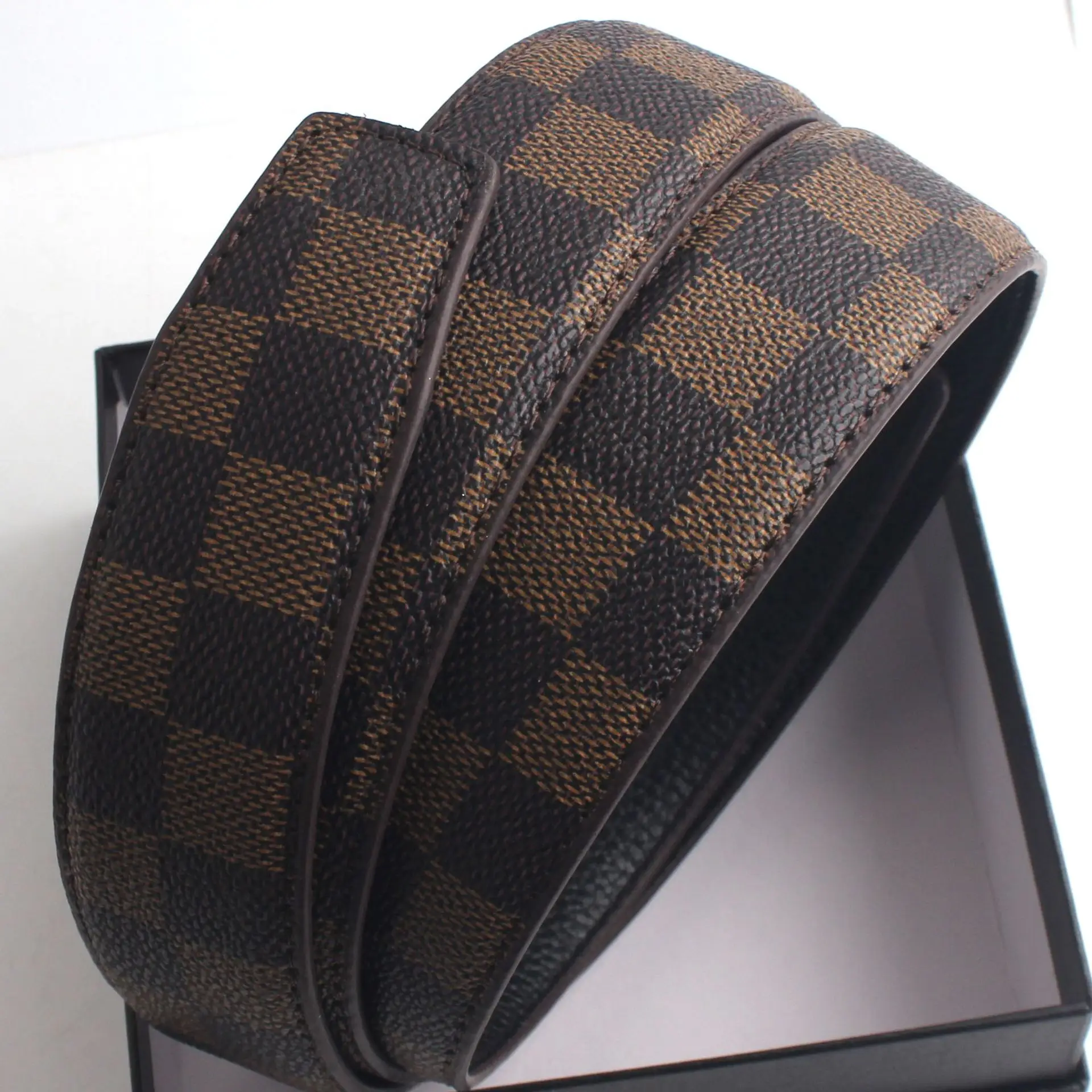 Hongsheng Classic Square Plaid Leather Belt β feature 9