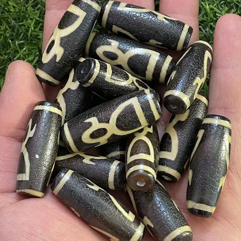 Natural Agate Teeth Yellow God of Wealth Beads 40mm - Image 2