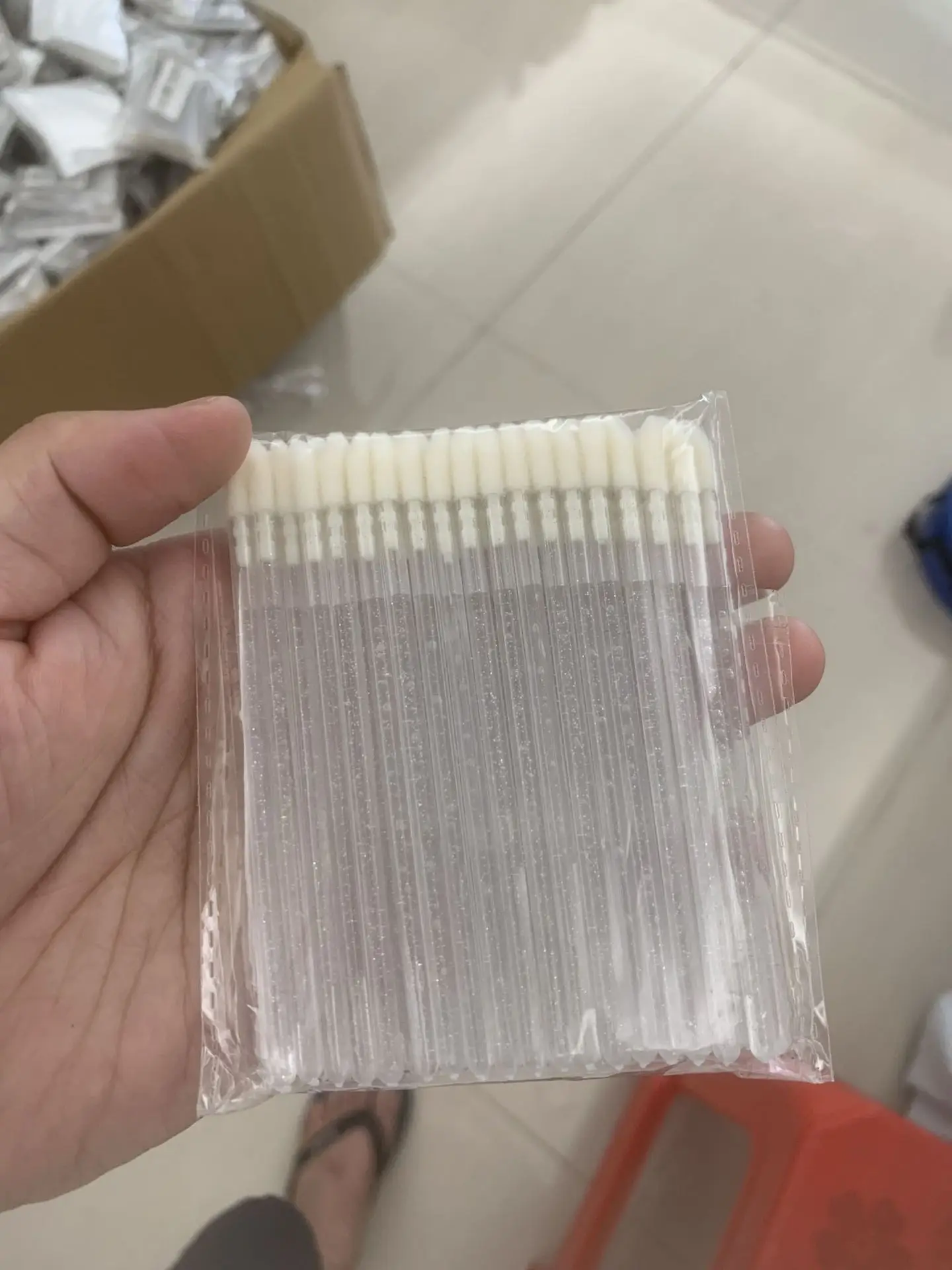Wholesale Color Crystal Rod Lip Brush for Women - Image 9