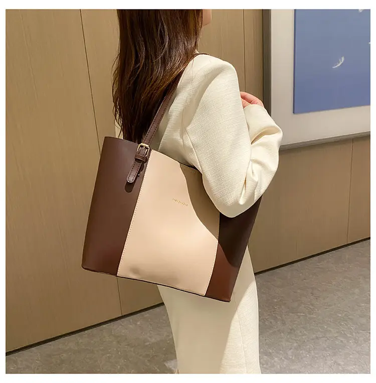 Vintage Black Leather Tote Bag for Women 2023 Winter — feature 21