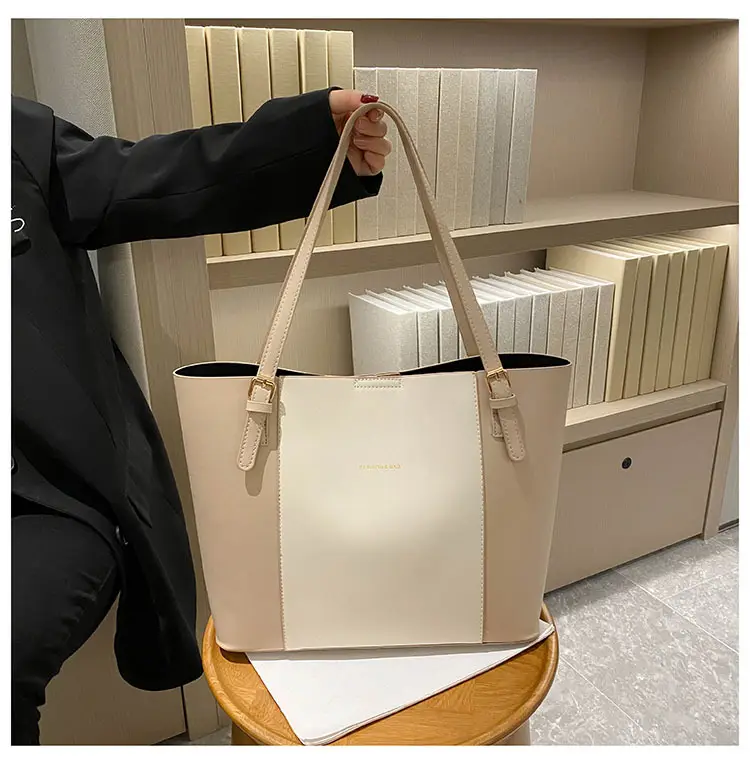 Vintage Black Leather Tote Bag for Women 2023 Winter — feature 24