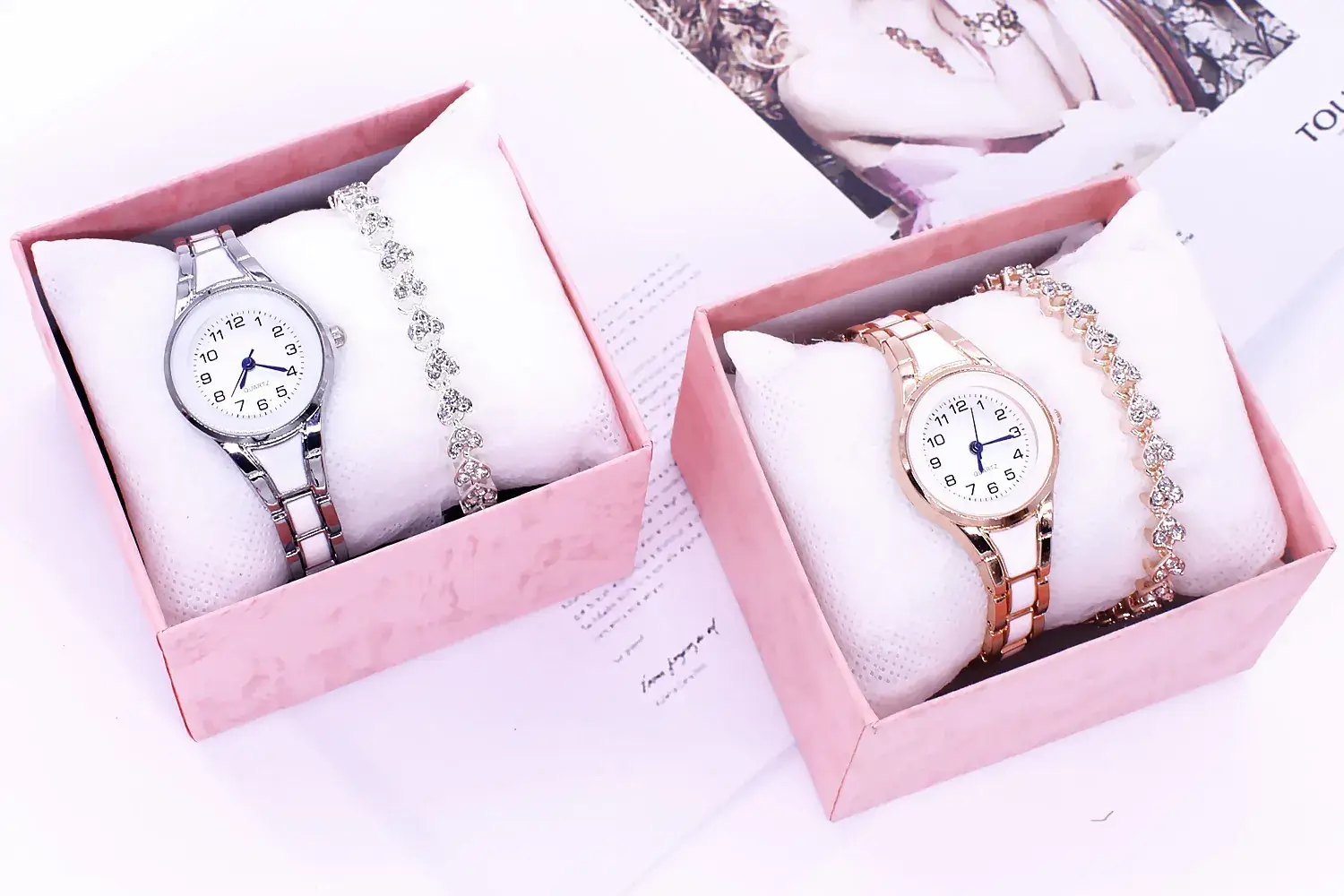 Women's Rose Gold Quartz Watch with Chain Strap — feature 9
