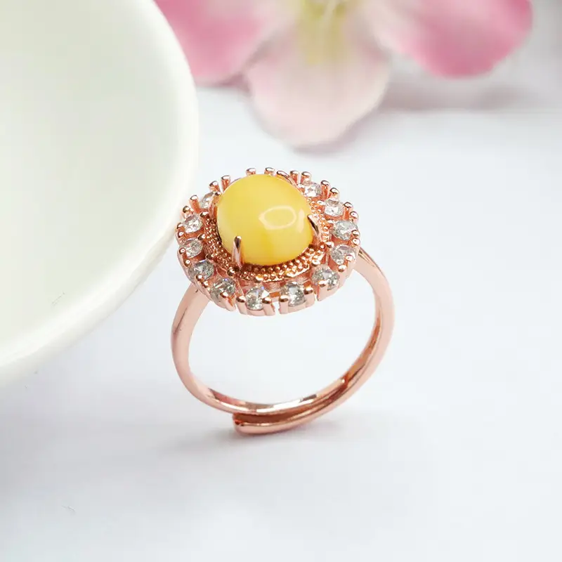 Guan Yu Yellow Amber Ring with Rose Gold Design - Image 4