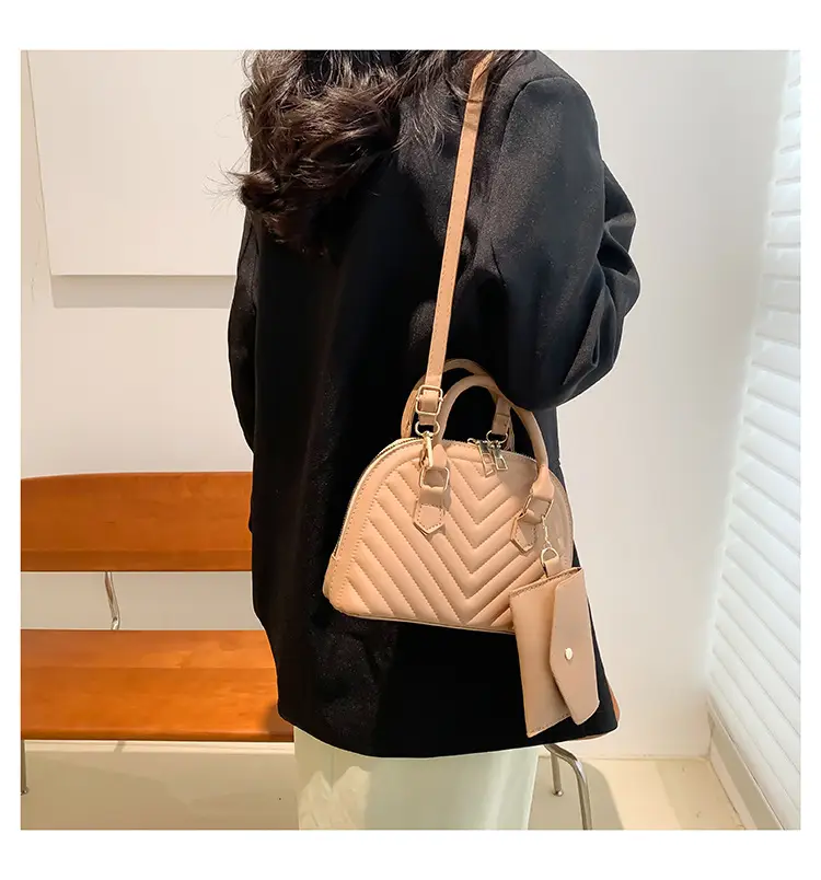 Black Quilted Shoulder Crossbody Bag for Women 2023 — feature 17