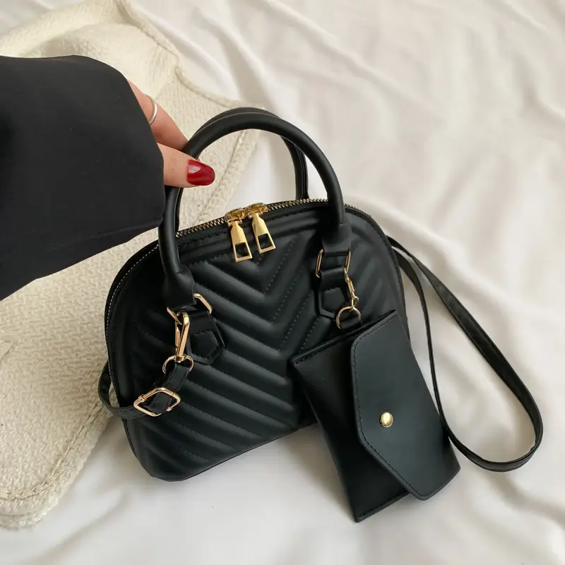 Black Shell Handbag Women 2023 New Style