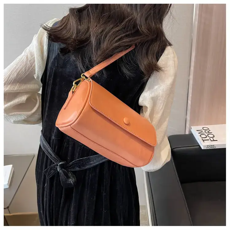 Vintage Beige Shoulder Crossbody Bag with Wide Band Strap — feature 10