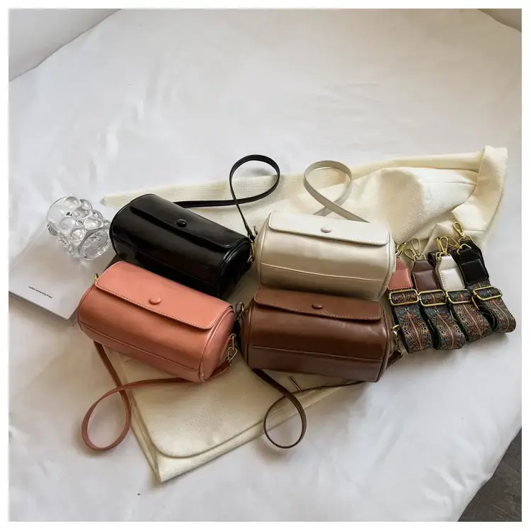 Vintage Beige Shoulder Crossbody Bag with Wide Band Strap — feature 9