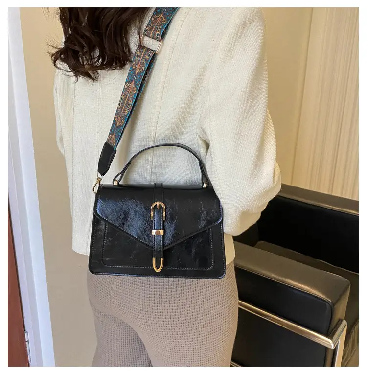 Brown Western Style Women's Shoulder Crossbody Bag 2023 — feature 18