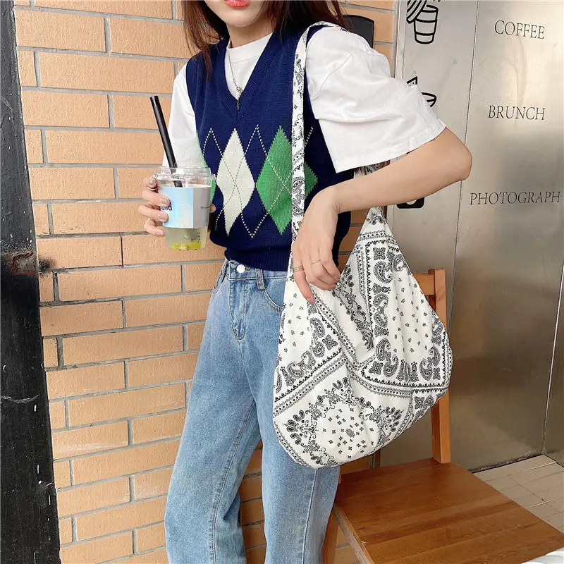 Light Vintage Ethnic Crossbody Bag Women - Image 4