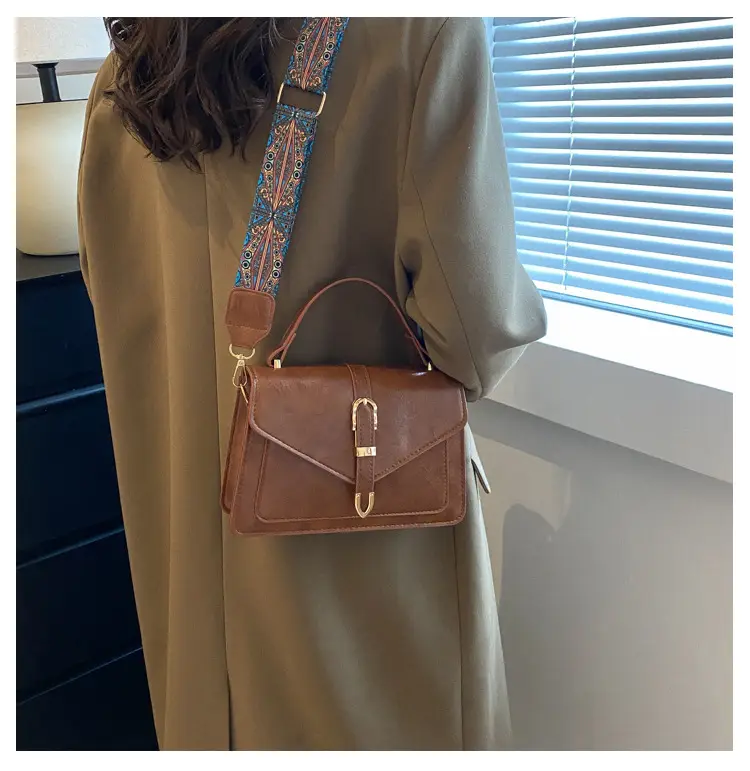 Black Leather Shoulder Crossbody Bag for Women 2023 — feature 15