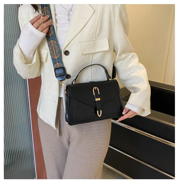 Black Leather Shoulder Crossbody Bag for Women 2023 — feature 17