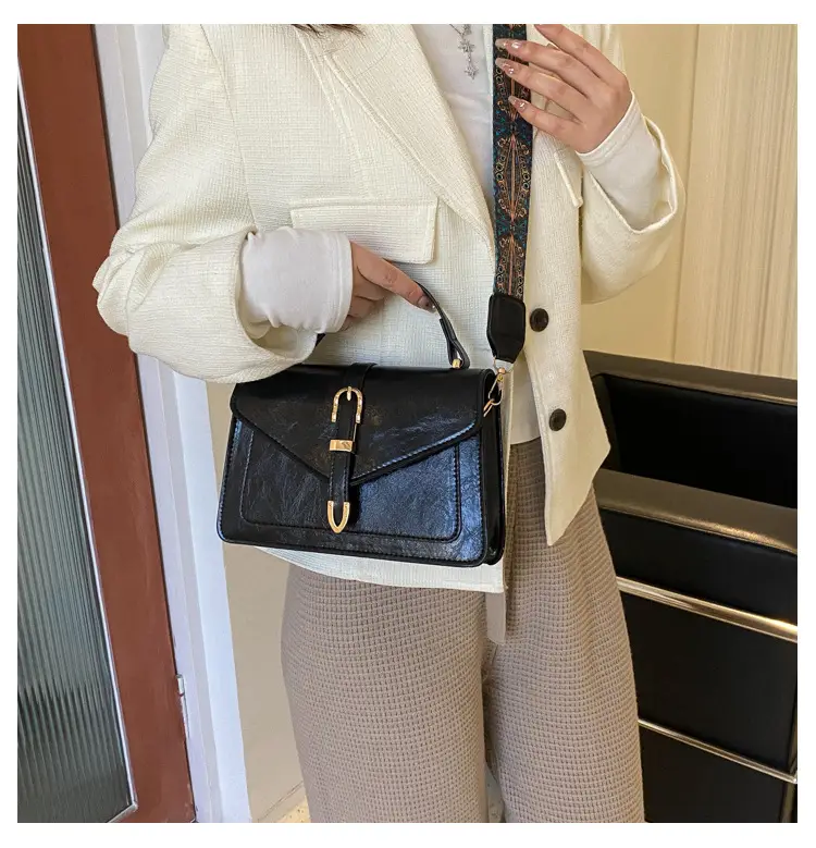Black Leather Shoulder Crossbody Bag for Women 2023 — feature 18