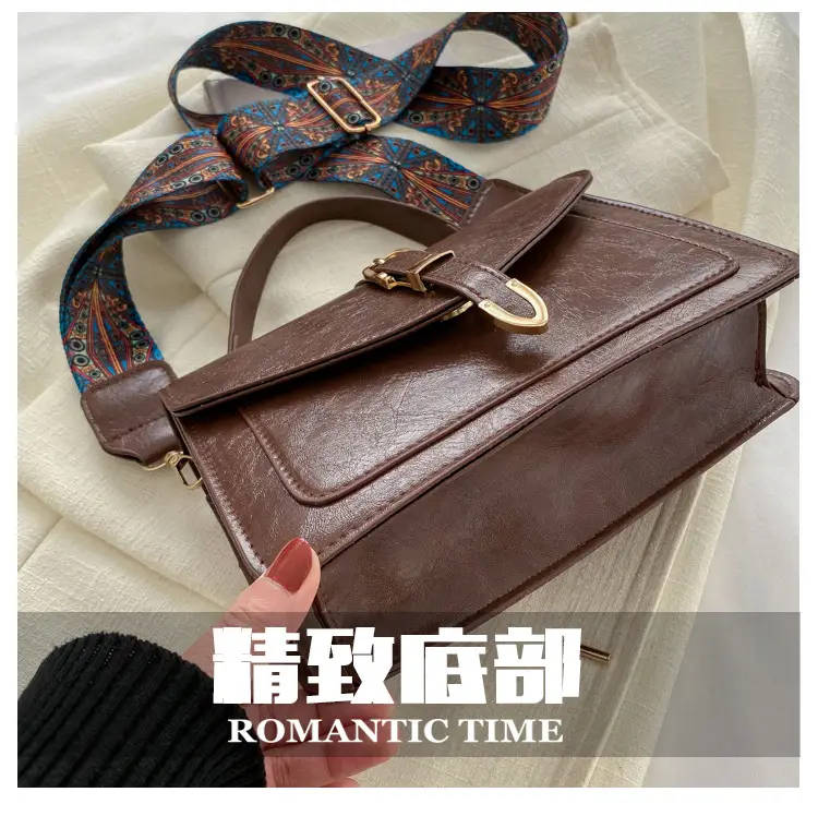 Black Leather Shoulder Crossbody Bag for Women 2023 — feature 2