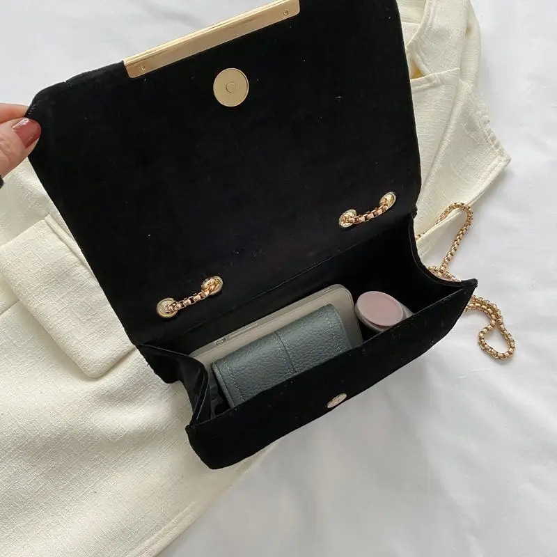 Green Velvet Chain Crossbody Bag for Women - Image 6