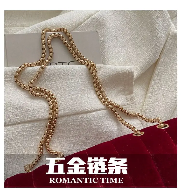 Green Velvet Chain Crossbody Bag for Women — feature 1
