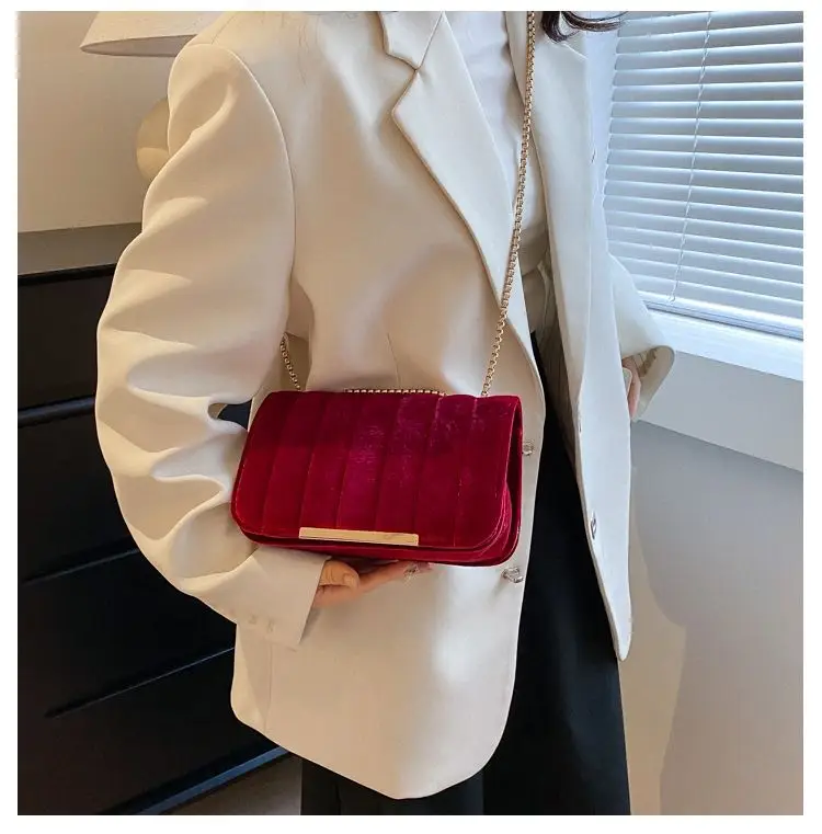 Green Velvet Chain Crossbody Bag for Women — feature 36