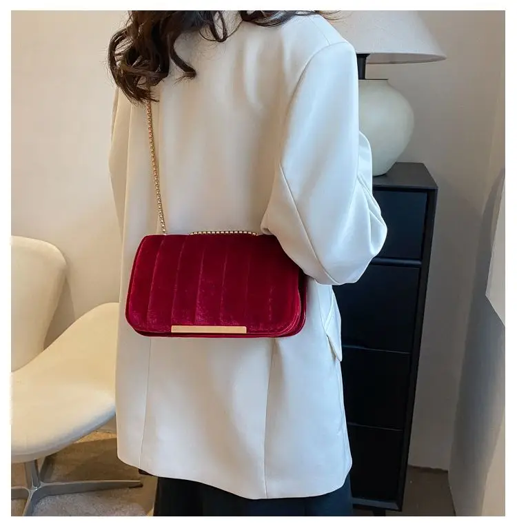 Green Velvet Chain Crossbody Bag for Women — feature 37