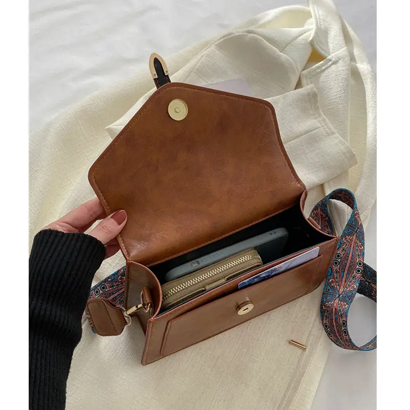 Retro Black Crossbody Bag for Women 2026 - Image 6