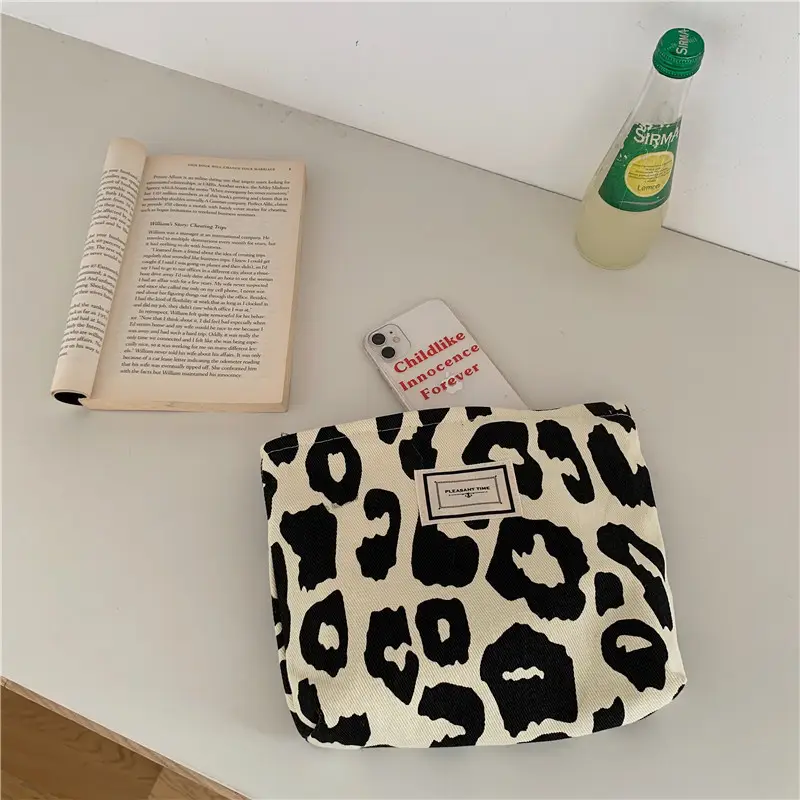 Leopard Print Canvas Shoulder Bag Large Capacity - Image 3