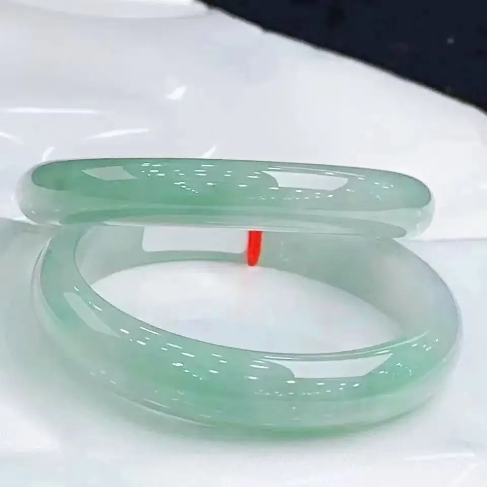 Clearance Jadeite Bracelet Green Women Ice Waxy Light Yang